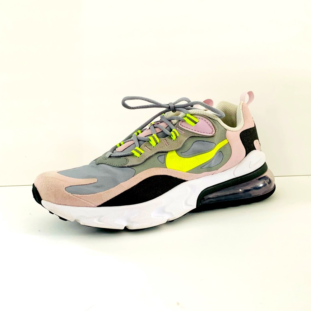 Nike Air Max 270 React Size 8.5 (7Y) k037